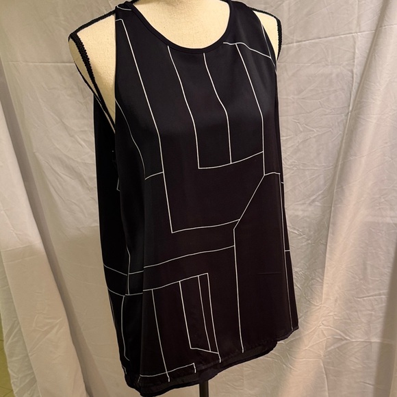 Willi Smith Black and White Geometric Tank - Picture 1 of 16
